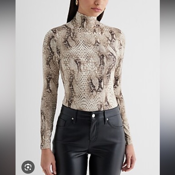Express Super soft Fitted Snakeskin Turtleneck Bodysuit - Picture 1 of 2
